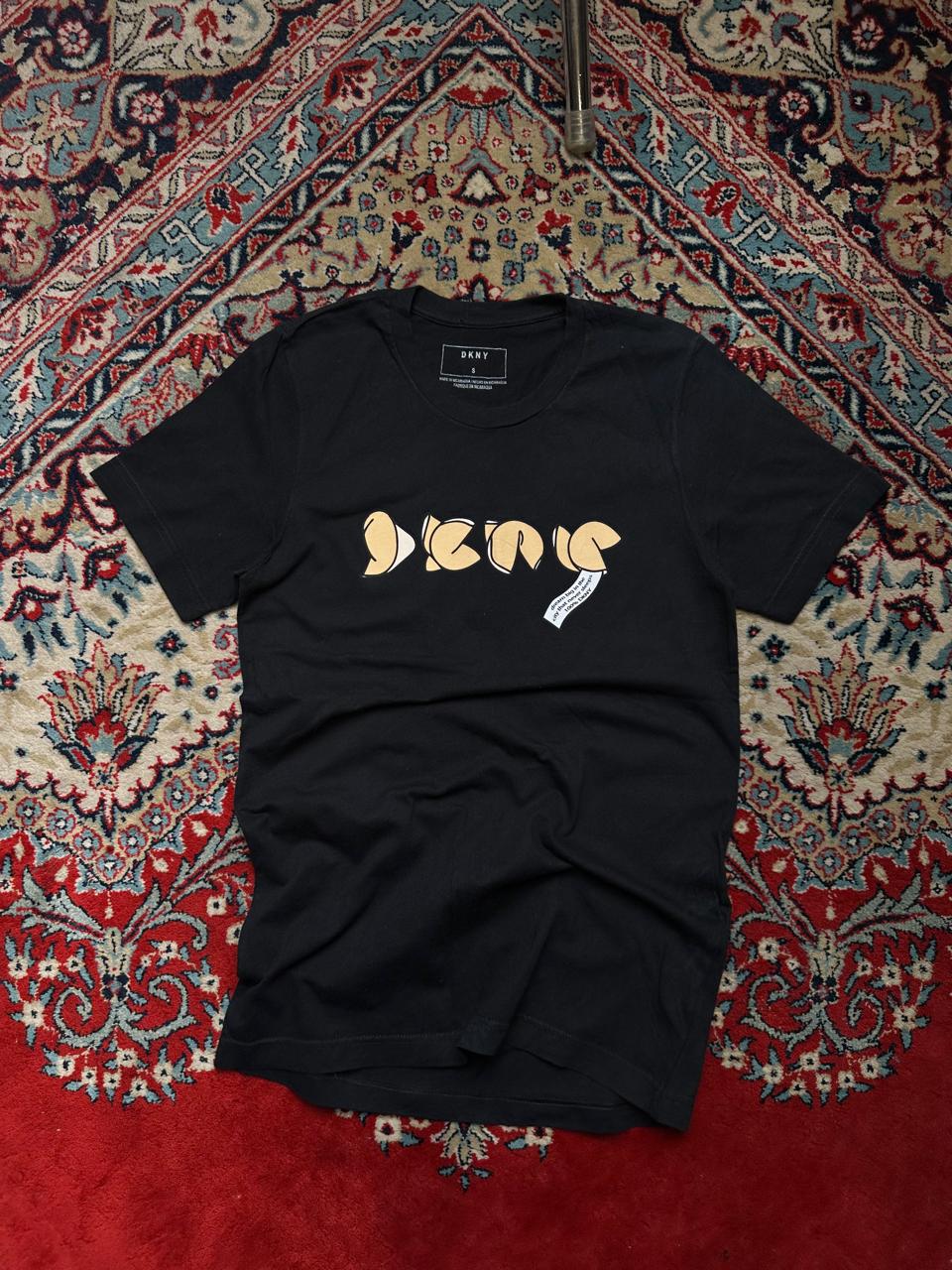 DKNY PRinted Slim Fit Tee