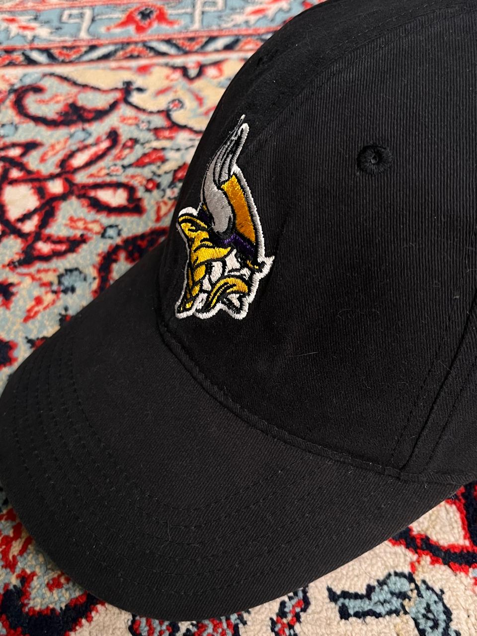 NFL Team Apparel Minnesota Vikings Black Baseball Cap